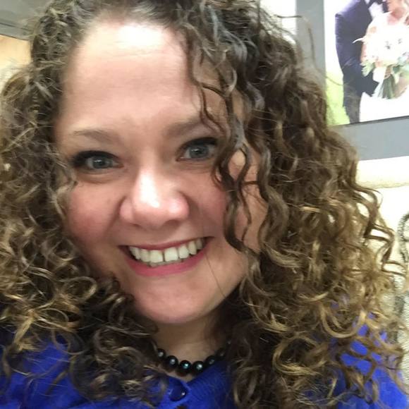 Meet your Posher, Adrienne - Picture 1 of 1